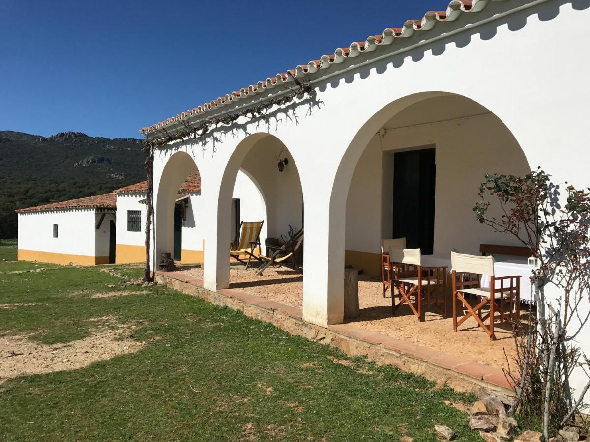 Casa Rural De La Finca Sierra Grande Hornachos Εξωτερικό φωτογραφία